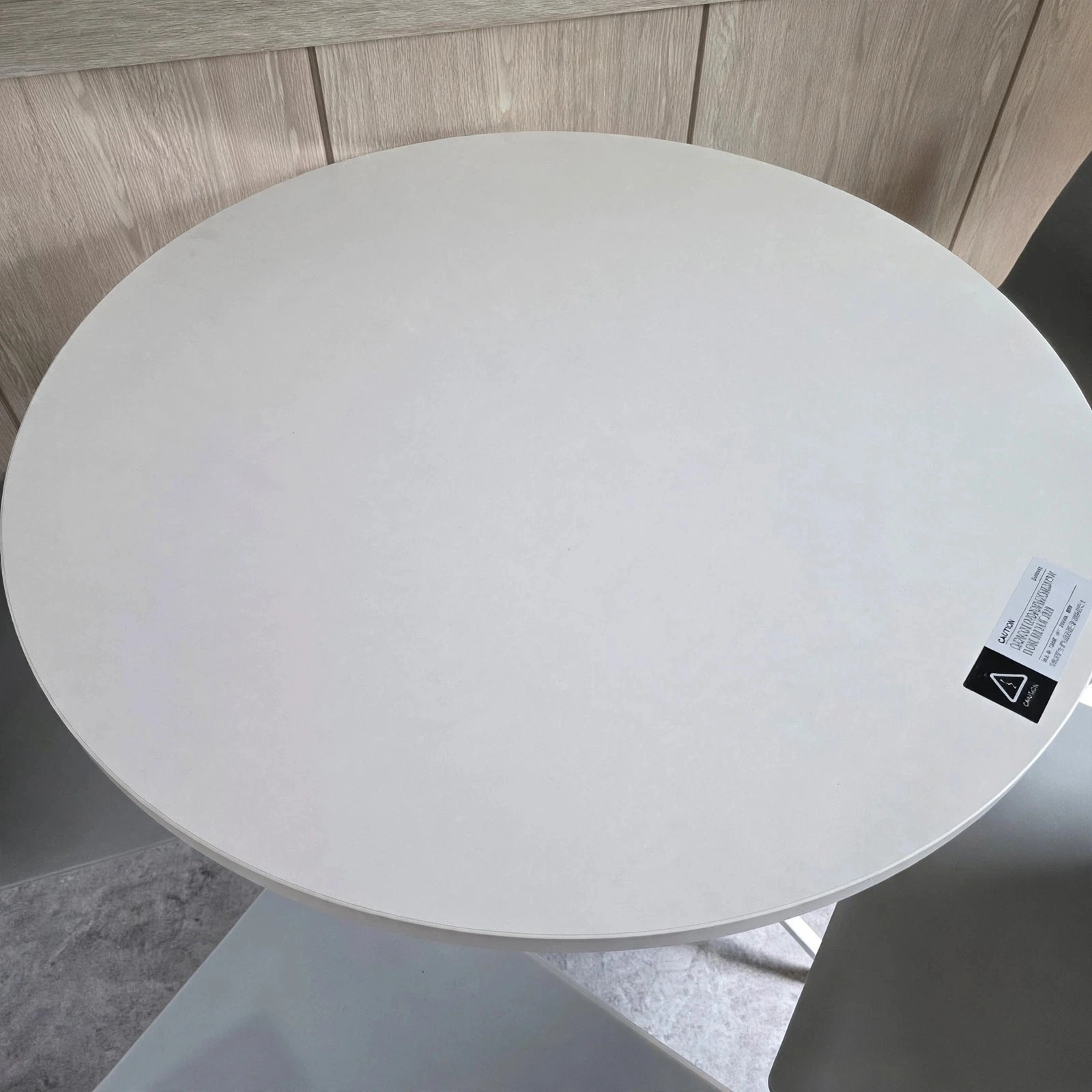 좁은 공간을 카페처럼! 데스커 원형테이블 800mm 빈티지블랙 사용기